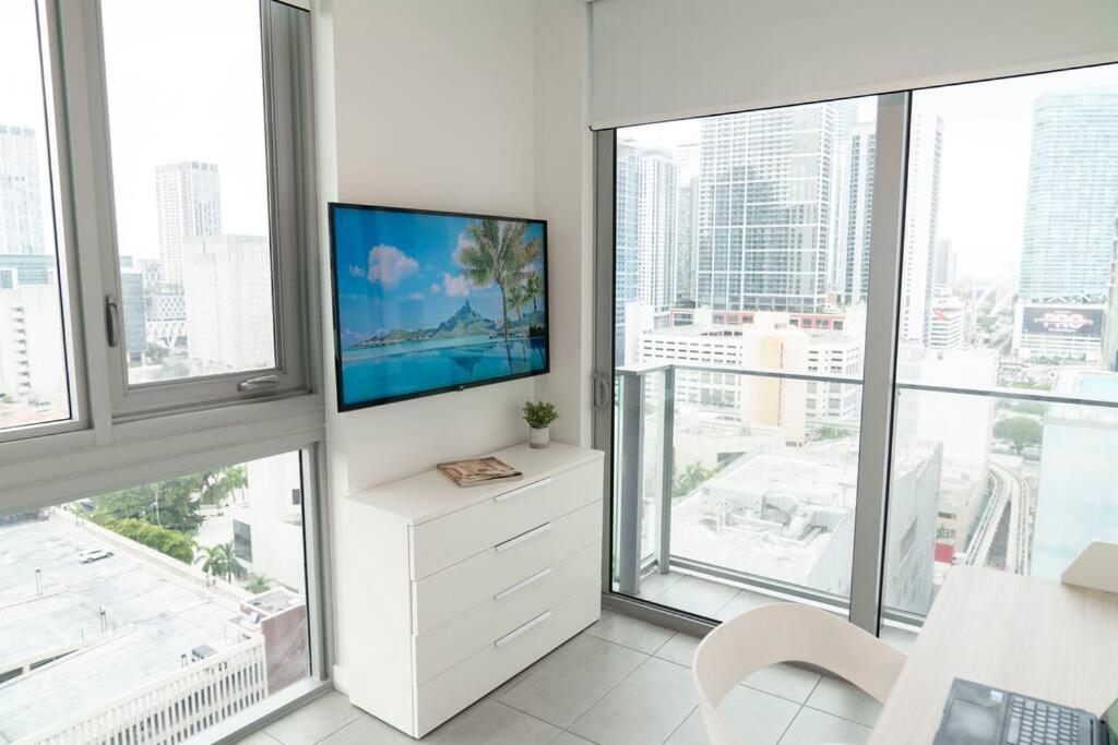 Charming 2 Bedroom Downtown Miami 2106 Free Parking Eksteriør bilde